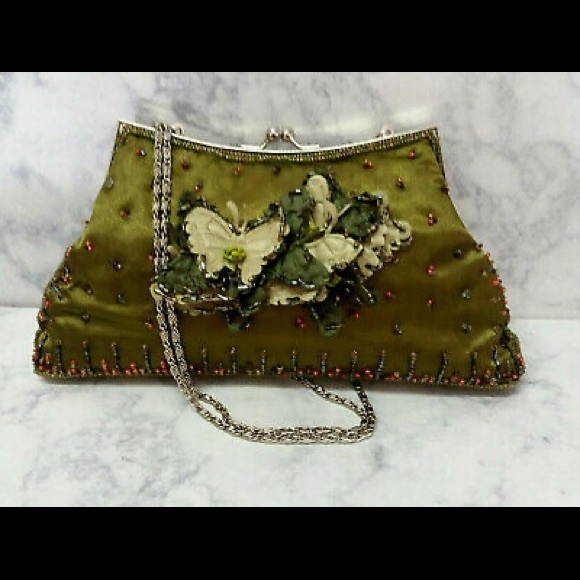 Luvshoe’s clutch in good used condition - Picture 8 of 8